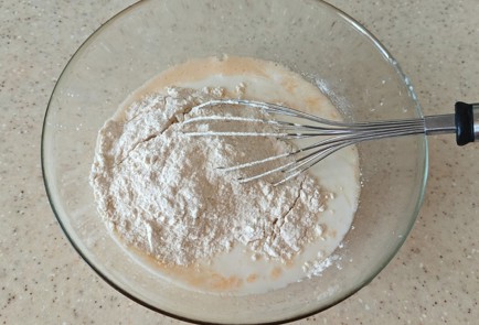 Фото шага рецепта Пышные панкейки с яблоком и корицей 190914 шаг 6  