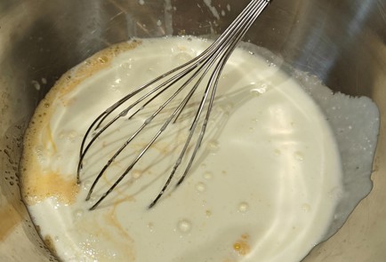 Фото шага рецепта Пышные панкейки 190595 шаг 6  