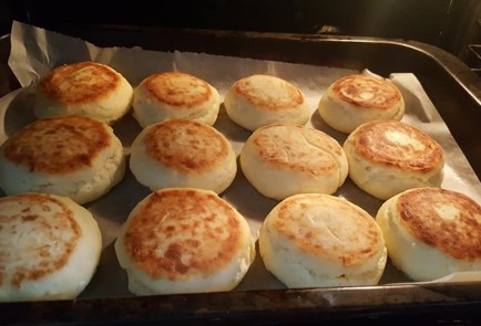 Фото шага рецепта Пышные сырники с рисовой мукой 137085 шаг 5  