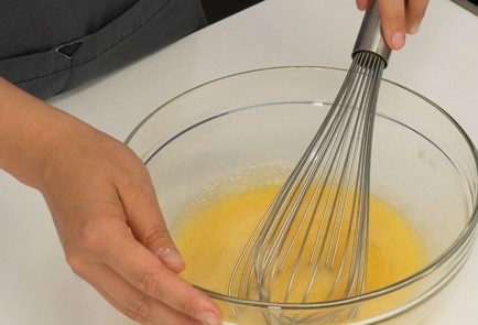 Фото шага рецепта Пышный омлет 136971 шаг 4  