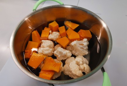 Фото шага рецепта Пюре из цветной капусты с тыквой 175514 шаг 3  