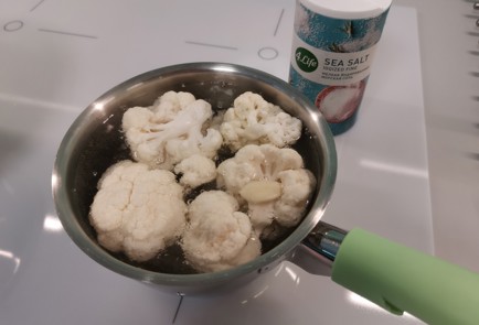 Фото шага рецепта Пюре из цветной капусты со свеклой 175515 шаг 5  