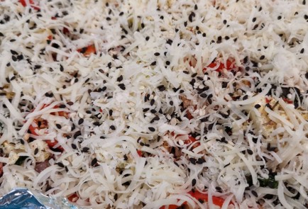 Фото шага рецепта Рагу из индейки с сыром бри 152308 шаг 4  