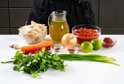 Фото шага рецепта Рагу из камбалы с кокосовым молоком 191156 шаг 1  