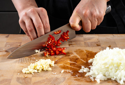 Фото шага рецепта Рагу из камбалы с кокосовым молоком 191156 шаг 3  