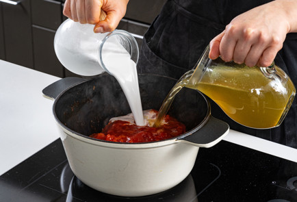 Фото шага рецепта Рагу из камбалы с кокосовым молоком 191156 шаг 8  