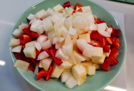 Фото шага рецепта Рагу из свинины 190624 шаг 1  