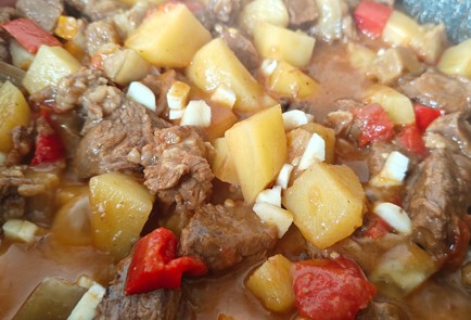 Фото шага рецепта Рагу с говядиной и белыми баклажанами 190144 шаг 16  