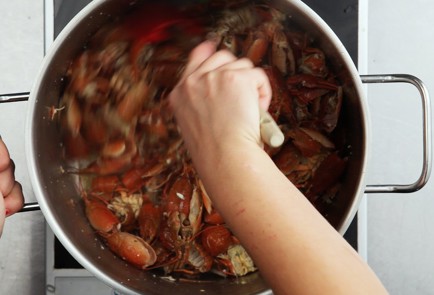 Фото шага рецепта Раковый биск 52190 шаг 4  