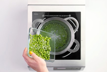 Фото шага рецепта Ракушки конкилье с йогуртом зеленым горошком и чили 57704 шаг 4  