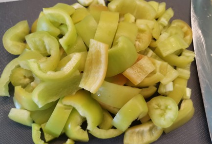 Фото шага рецепта Рецепт лечо на зиму 190253 шаг 1  