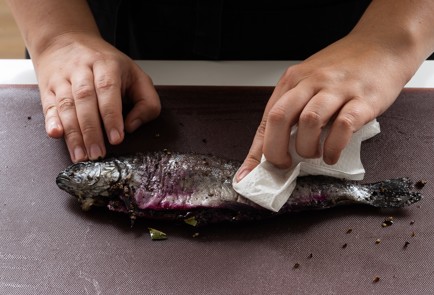 Фото шага рецепта Речная рыба в пряном смородиновом рассоле 151204 шаг 11  