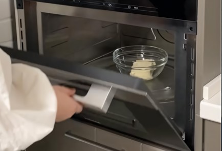 Фото шага рецепта Редиска в сливочном масле 173436 шаг 4  