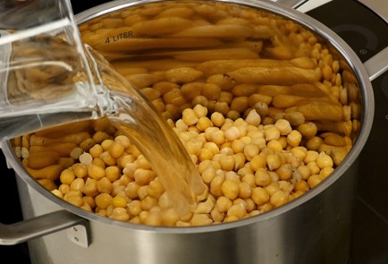 Фото шага рецепта Греческий постный суп ревифья 114713 шаг 1  