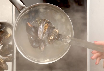 Фото шага рецепта Рыбный ватерзой 52445 шаг 2  