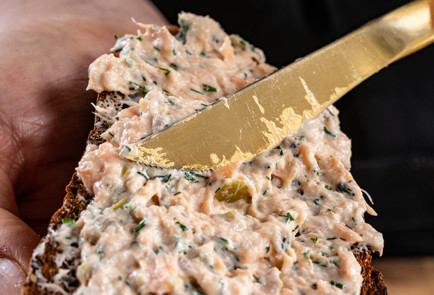 Фото шага рецепта Риет из красной рыбы 191067 шаг 9  