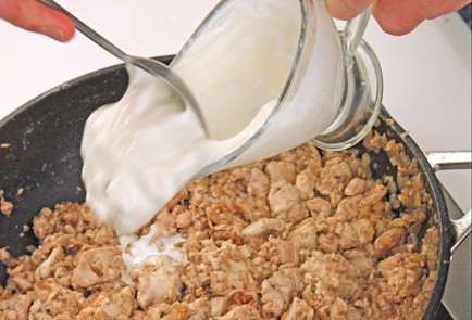 Фото шага рецепта Риет из телячьих мозгов 46507 шаг 4