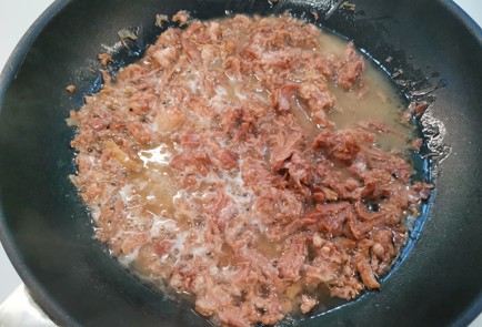 Фото шага рецепта Рис ширатаки пофлотски 176205 шаг 1  