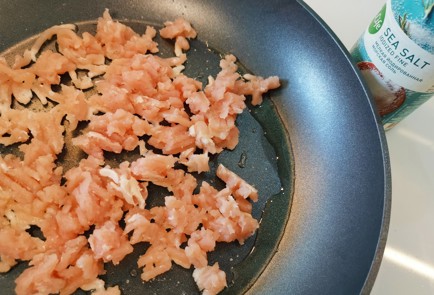 Фото шага рецепта Рис ширатаки с индейкой 187133 шаг 2