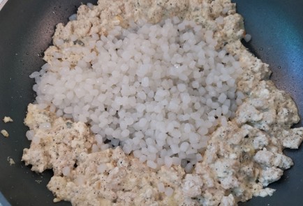 Фото шага рецепта Рис ширатаки с индейкой 187133 шаг 9