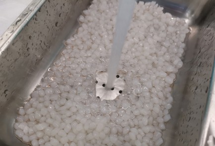 Фото шага рецепта Рис ширатаки с шампиньонами и беконом 176201 шаг 7  