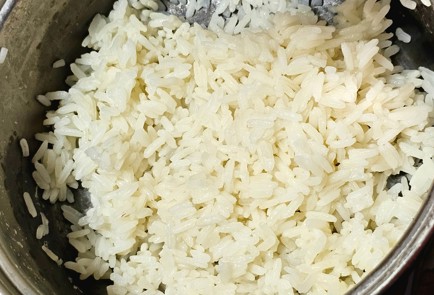 Фото шага рецепта Рис в тайском стиле 189361 шаг 1  