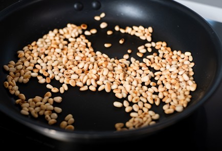 Фото шага рецепта Рисовая каша с клубникой и семенами чиа 139537 шаг 2  