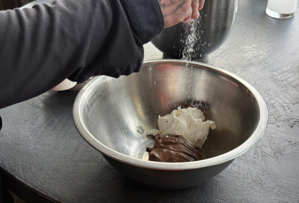 Фото шага рецепта Рисовые хлопья с манго 189860 шаг 3  