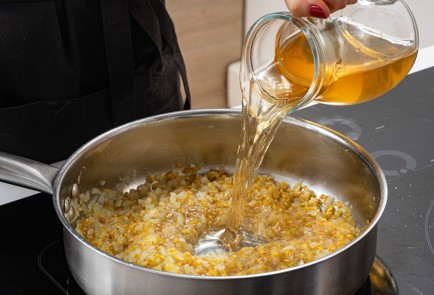 Фото шага рецепта Ризотто из булгура с белыми грибами 176027 шаг 6  