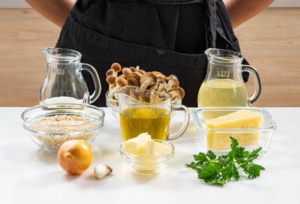 Фото шага рецепта Ризотто из перловки с грибами 175702 шаг 1  