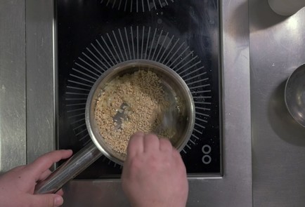 Фото шага рецепта Ризотто из перловки 152252 шаг 2  