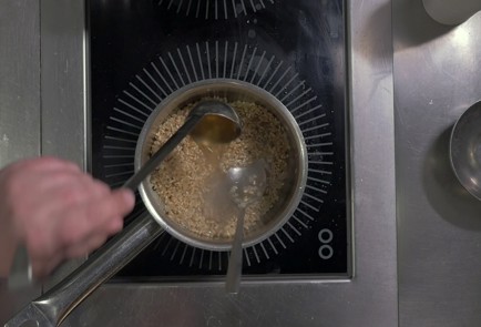 Фото шага рецепта Ризотто из перловки 152252 шаг 3  