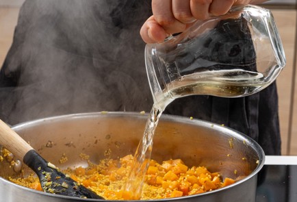 Фото шага рецепта Ризотто из пшена с тыквой и креветками 175704 шаг 7  