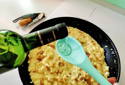 Фото шага рецепта Ризотто с лисичками и сметаной 140024 шаг 24  