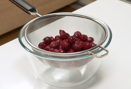 Фото шага рецепта Рогалики 140490 шаг 1  