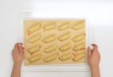 Фото шага рецепта Рогалики 140490 шаг 10  