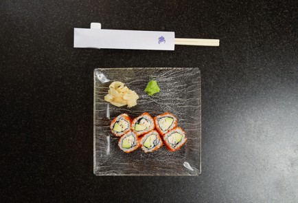 Фото шага рецепта Роллы Калифорния с крабом 46522 шаг 8