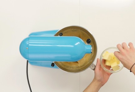 Фото шага рецепта Ромовая баба 93523 шаг 3  