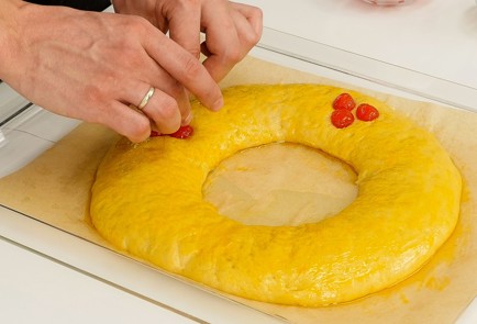 Фото шага рецепта Испанский праздничный пирог роскондерейес 114349 шаг 9