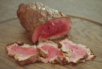 Фото шага рецепта Ростбиф на мангале 189105 шаг 12  