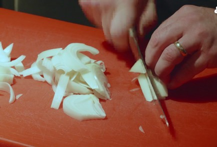 Фото шага рецепта Ростбиф на мангале 189105 шаг 2  