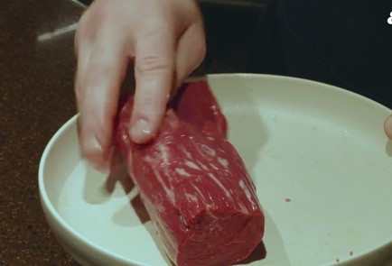 Фото шага рецепта Ростбиф на мангале 189105 шаг 8  