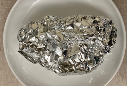 Фото шага рецепта Ростбиф с зеленым горошком и тимьяном 191171 шаг 9  