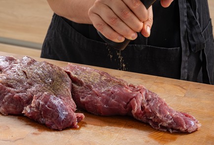 Фото шага рецепта Ростбиф из говядины сувид 187093 шаг 4  