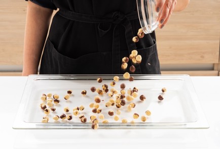 Фото шага рецепта Рождественские ореховые печенья по рецепту Джейми Оливера 151802 шаг 1  