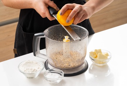 Фото шага рецепта Рождественские ореховые печенья по рецепту Джейми Оливера 151802 шаг 3  