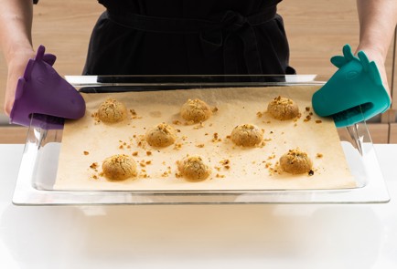 Фото шага рецепта Рождественские ореховые печенья по рецепту Джейми Оливера 151802 шаг 6  