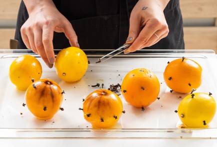 Фото шага рецепта Рождественский Пунш епископа по рецепту Джейми Оливера 151798 шаг 6  