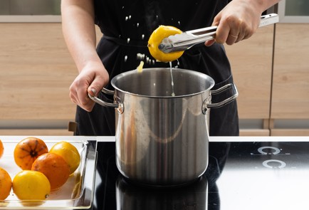 Фото шага рецепта Рождественский Пунш епископа по рецепту Джейми Оливера 151798 шаг 7  