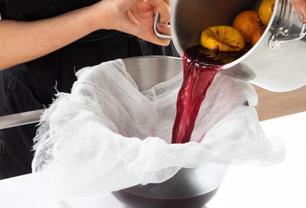 Фото шага рецепта Рождественский Пунш епископа по рецепту Джейми Оливера 151798 шаг 8  